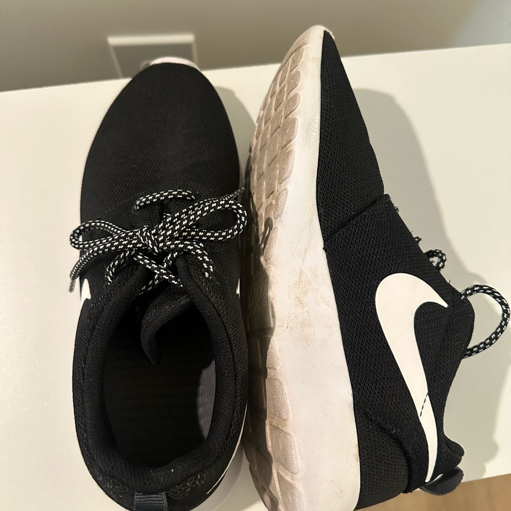 Nike Black and White Mesh Trainers